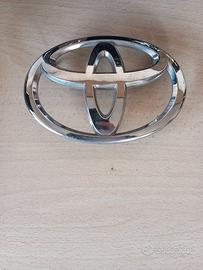 Stemma/Logo Cofano anteriore Toyota Aygo