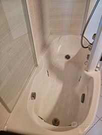 Vasca idromassaggio  Jacuzzi 