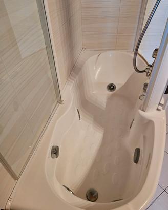 Vasca idromassaggio  Jacuzzi 