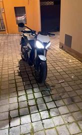 Triumph 660s street triple