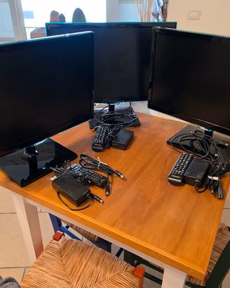 3 tv samsung T22D390