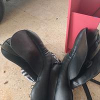 Sella all'inglese per cavallo