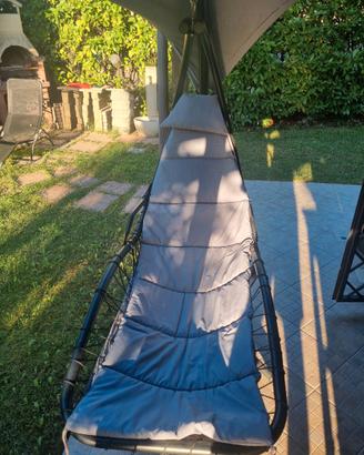 Poltrona sospesa da giardino