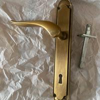 Maniglie porta con placche