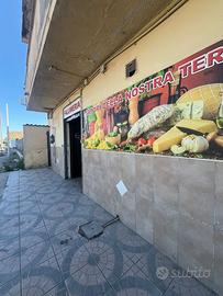 Rif. 524 locale commerciale