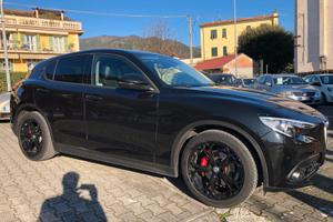 Alfa Romeo Stelvio 2.2 Turbodiesel 180 CV AT8 RWD 