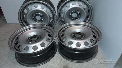 CERCHI IN FERRO 5 FORI 16 POLLICI