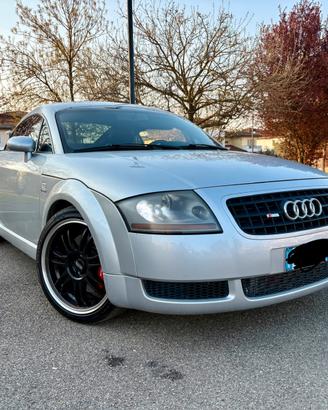Audi TT MK1