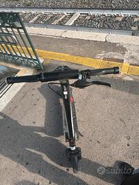 Monopattino Ducati ESR2