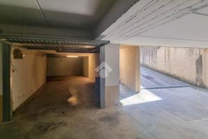 MAGAZZINO A CASATENOVO