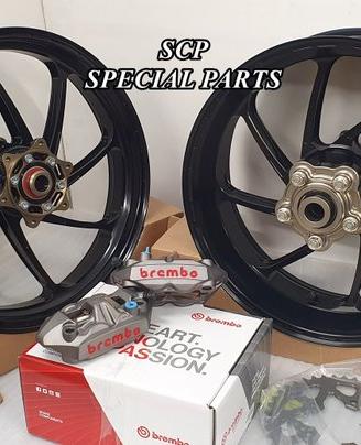 Suzuki gsx r cerchi sbk forgiati e pinze brembo m4