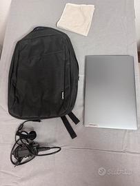 Lenovo IdeaPad Slim 3i 15” i5 intel con zaino