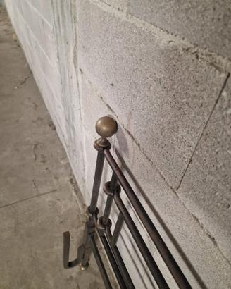 Letto antico in ferro battuto