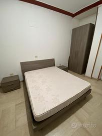 Camera singola con bagno interno e balconcino