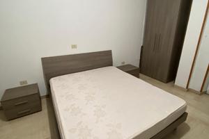 Camera singola con bagno interno e balconcino