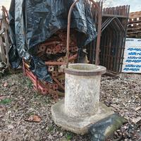 Pozzo decorativo da giardino