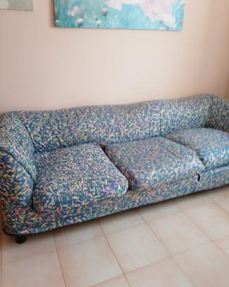 divano a 3 posti Cassina in fantasia 