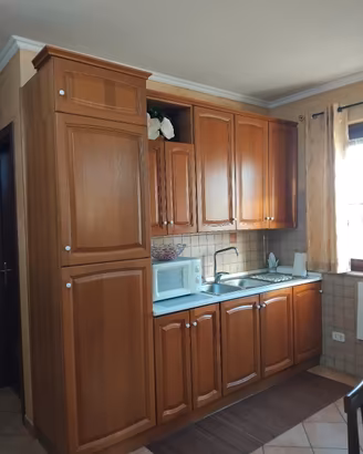 cucina in legno vero 