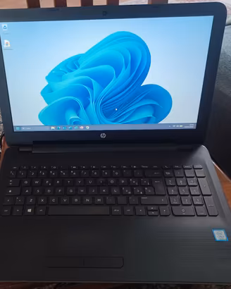 Notebook HP i5 7200 ram12gb ssd240gb W.11 batt.OK