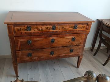 Cassettiera e comodini