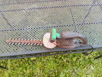 Tagliasiepe elettrico