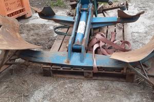 2 aratri 1 estirpatore