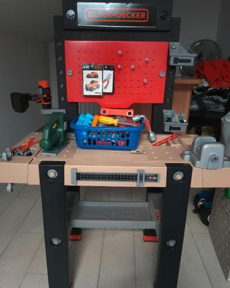 Tavolino da lavoro con attrezzi per bambini