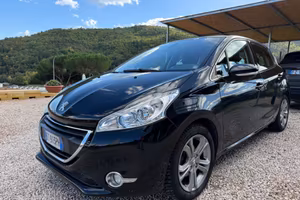 Peugeot 208 1.4 HDi 68 CV 5 porte Active