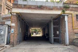 Garage 15 mq - via Ranzani, Bologna