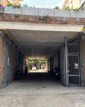 Garage 15 mq - via Ranzani, Bologna