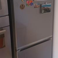 frigorifero Samsung RB38J7805SA

384 litri