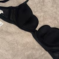 Reggiseno nero con strass