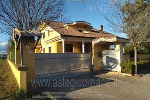 Villa o villino Nocciano [A4327569]