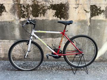 Bicicletta/MTB Canyon Tornado