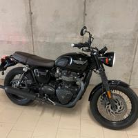 Triumph Bonneville T120 Black