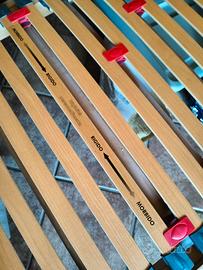 Letto matrimoniale con doghe in legno
