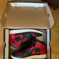 Air jordan 1 Mid Banned