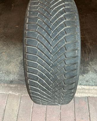 Gomme invernali Yokohama Blu Earth 225/55 R18