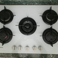Piano cottura 5 fuochi Indesit