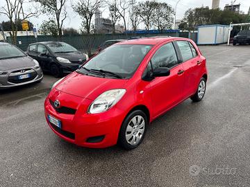 Toyota Yaris 1.0 5p. Now - 2010 - 99.000km Neop.