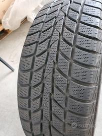 Pneumatici invernali Hankook 185 60 R 15 88 T