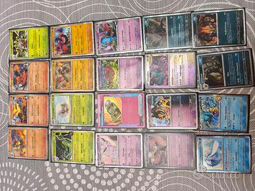 lotto Pokémon di carte miste rare e rare doppie 