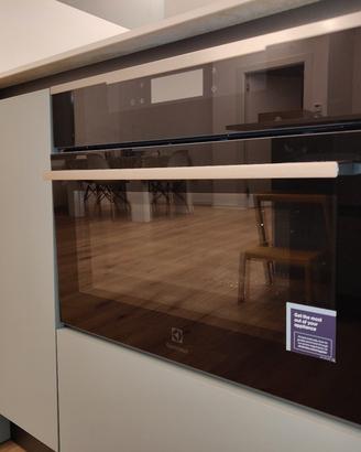 forno microonde combinato grill Electrolux nuovo