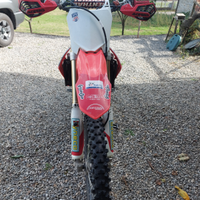 Vendo moto cross honda