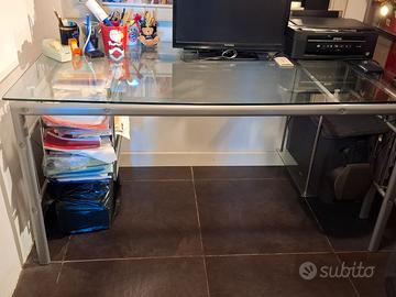 scrivania e libreria vetro e acciaio