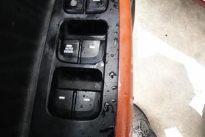 HYUNDAI I10 2014 - PULSANTIERA ALZAVETRO ANTERIROE