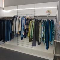 Arredamento negozio abbigliamento