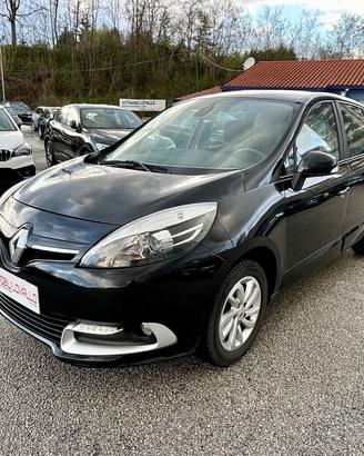 Renault Scenic XMod dCi 110 CV Limited