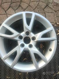 Cerchi in Lega 7.5J ET33 (Orig. Audi Q3 2016)
