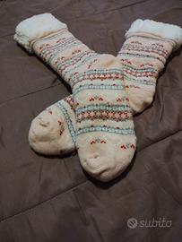 Calzettoni -scarpe per casa, un lana.